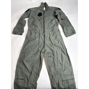 Military Flight Suit Flyers Coveralls 38S Summer Fire Resistant Green 27/P USAF